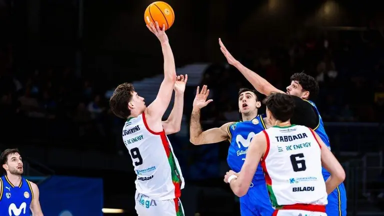Partido entre el Alega Cantabria y el Movistar Estudiantes.