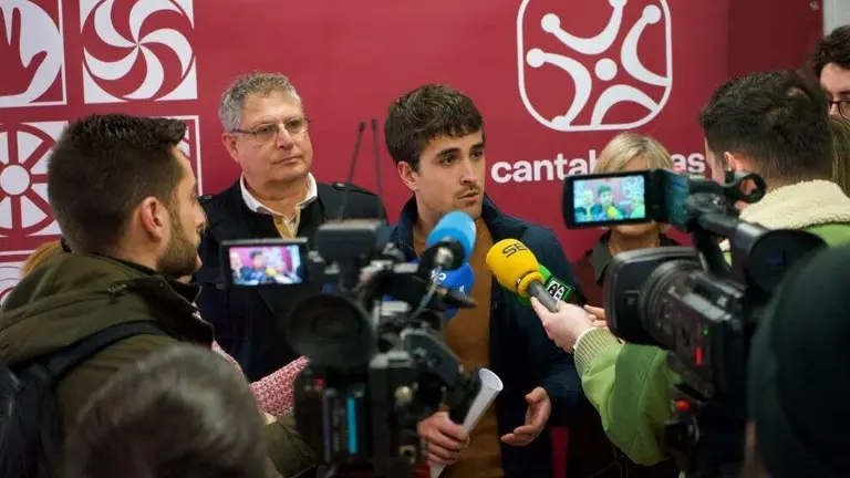 Paulu Lobete en la sede de Cantabristas.