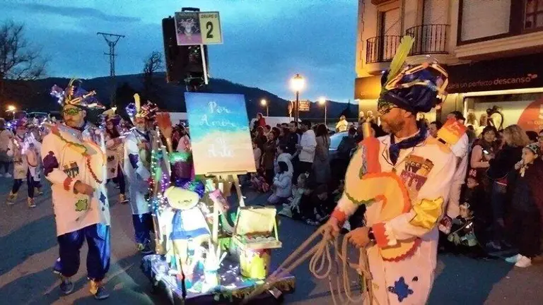 Desfile del Carnaval en Sar&oacute;n, R.A.