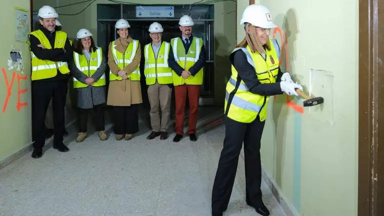 Las autoridades pol&iacute;ticas en la Residencia.