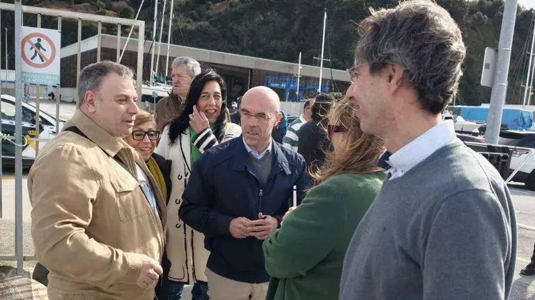 Las autoridades pol&iacute;ticas visitan Laredo.