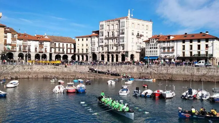 Zona del Puerto de Castro Urdiales. R.A.