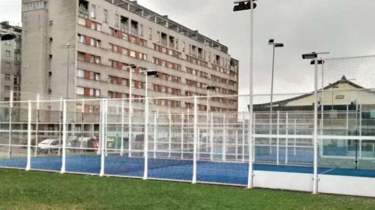 Instalaciones deportivas en Malia&ntilde;o. R.A.