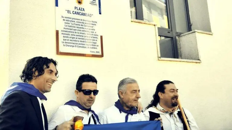 Descubrimiento de la placa. R.A.