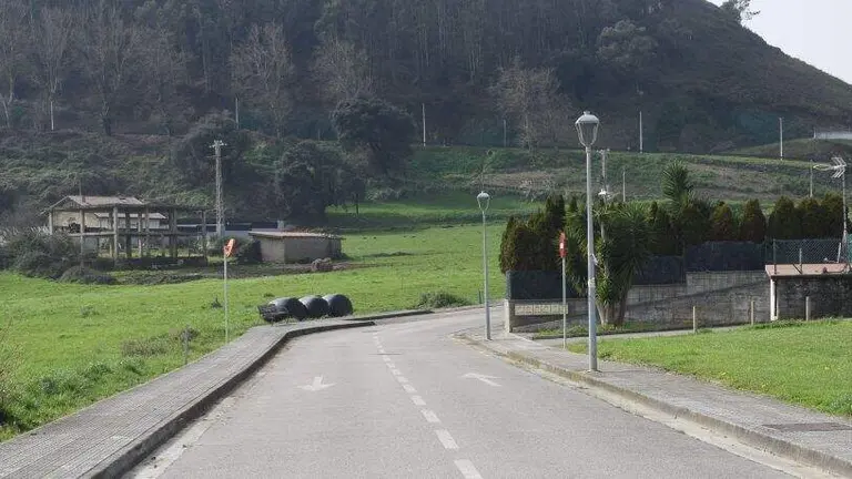 Vila del Barrio Salas en Liencres.