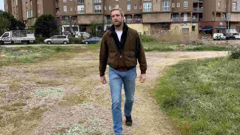 Felipe Pi&ntilde;a en el Vial del Corcho.