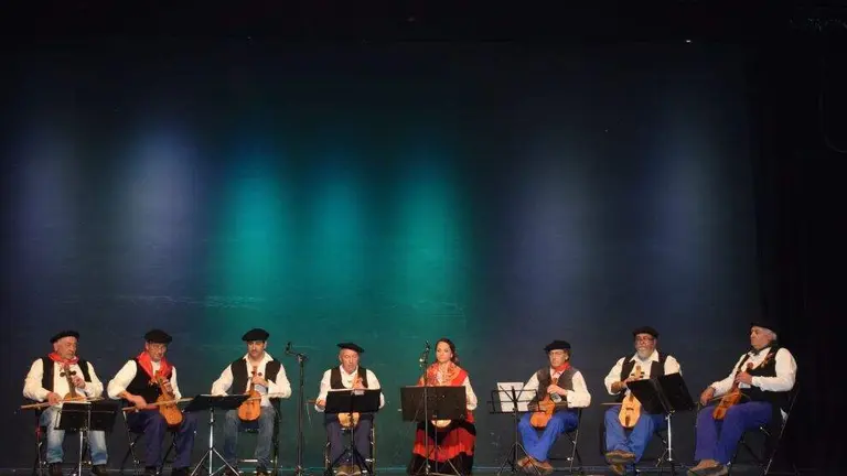 El p&uacute;blico disfrut&oacute; de su m&uacute;sica.