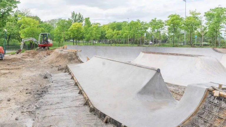Obras del skatepark en Torrelavega.