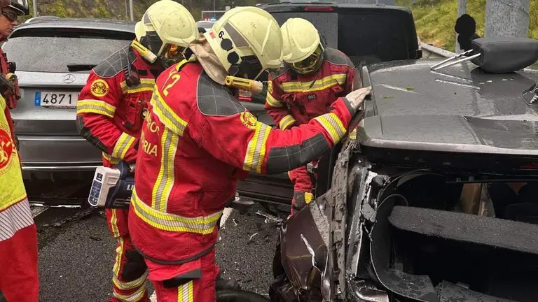 Un total de 16 coches colisionaron en cadena.