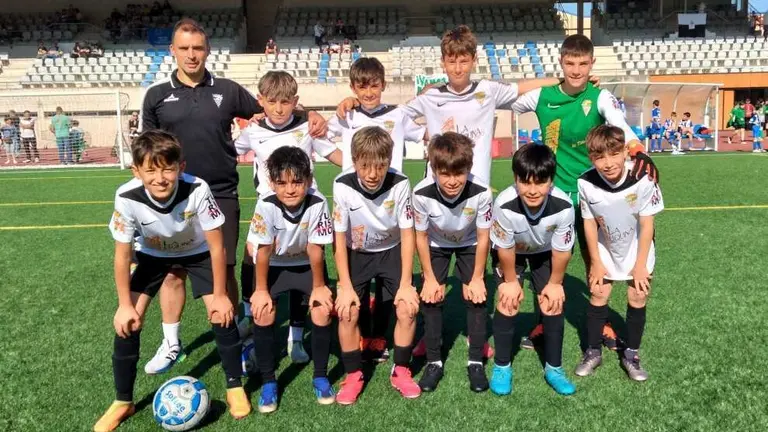 Equipo alev&iacute;n del Santo&ntilde;a. R.A.