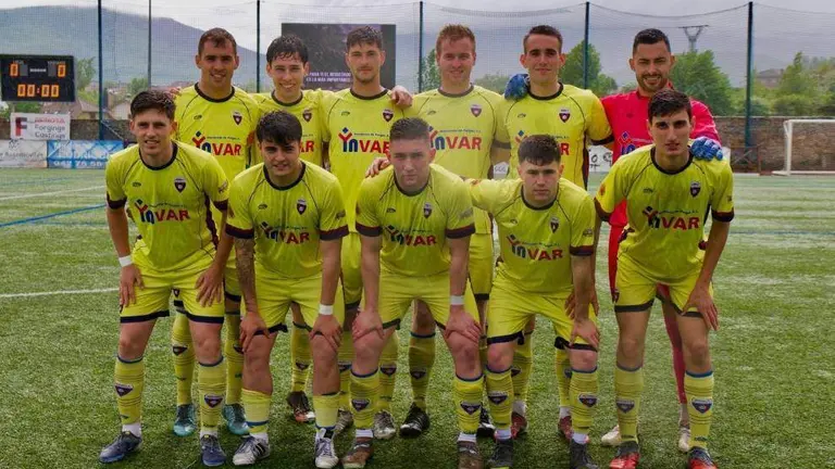 Alineaci&oacute;n del Ayr&oacute;n 2025-26. Facebook