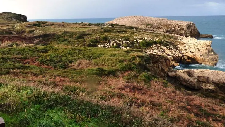 Zona de acantilados de Suances. R.A.