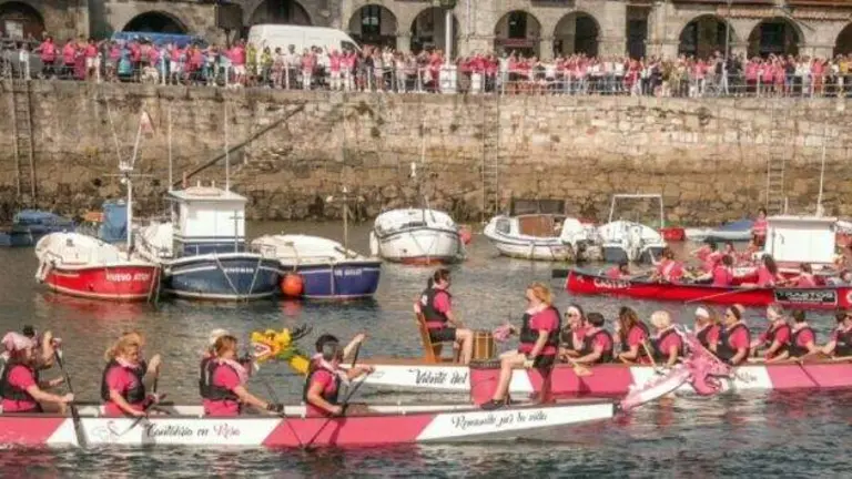 Embarcaci&oacute;n de Cantabria en Rosa.
