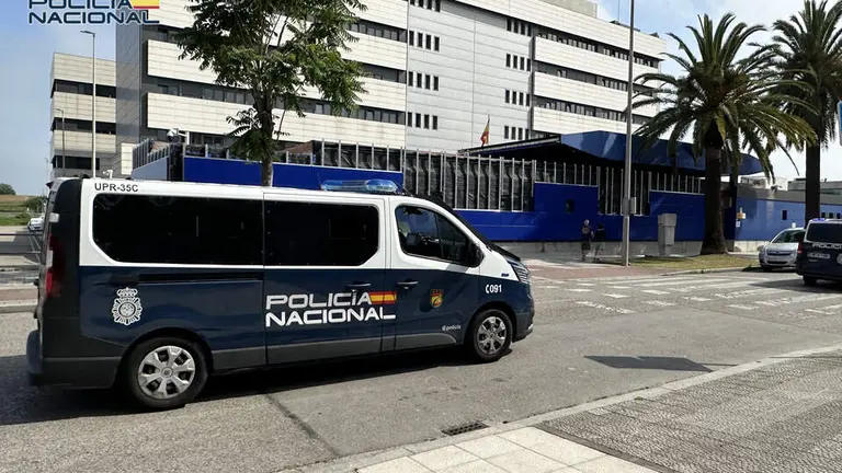 Polic&iacute;a Nacional de Santander.