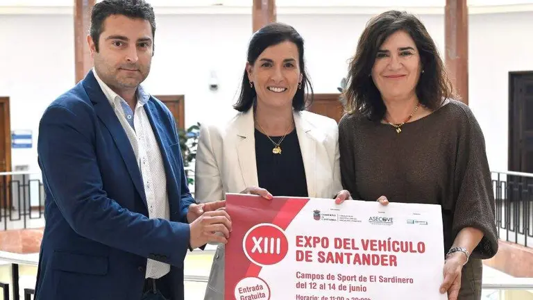 Presentaci&oacute;n de la Feria de Veh&iacute;culos en Santander.