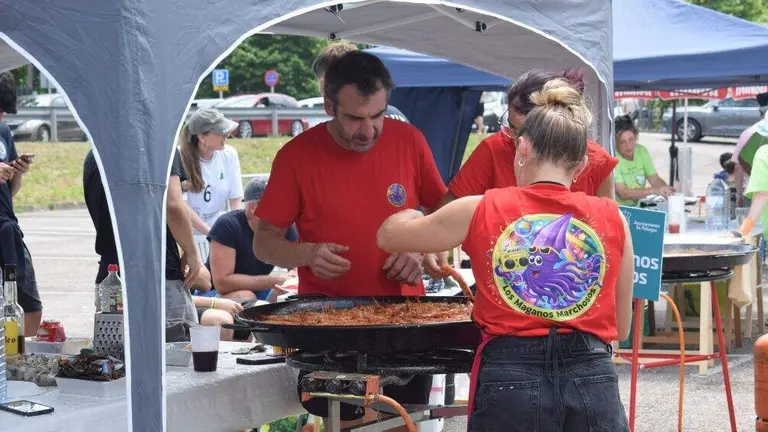 Participantes en el Concurso de Paellas.