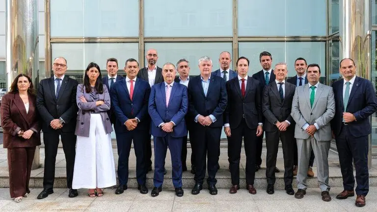 Presentaci&oacute;n en rueda de prensa de la iniciativa en materia de vivienda.