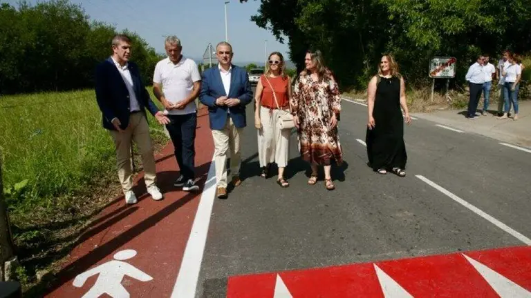 Las autoridades pol&iacute;ticas visitaron las obras de esta v&iacute;a de comunicaci&oacute;n.