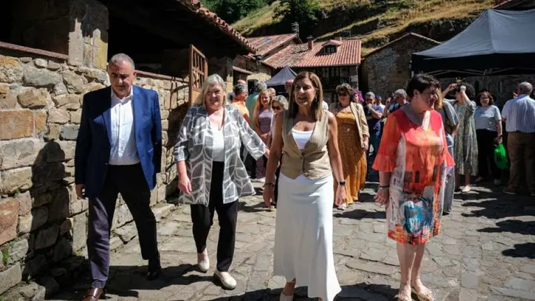Acto de entrega del premio en B&aacute;rcena Mayor.