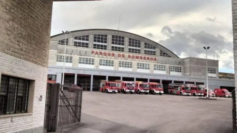 Bomberos en Torrelavega. R.A.