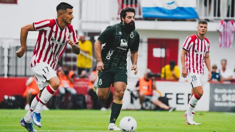 Villalibre durante el encuentro.