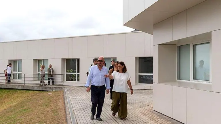 Centro de salud de Cazona, en Santander.