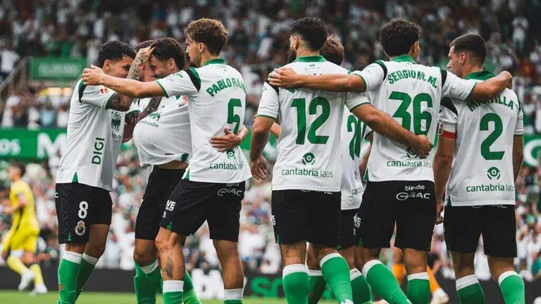 El Racing se adelant&oacute; en el marcador 2-0 en la primera parte.