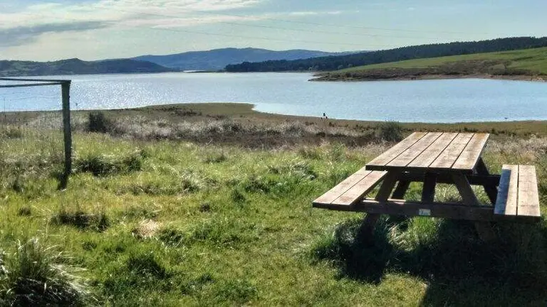 Pantano del Ebro en Campoo de Yuso. R.A.