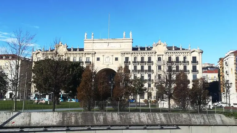 Arco del Banco Santander. R.A.