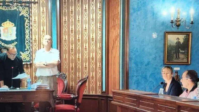 Toma de posesi&oacute;n de la nueva edil del PSOE en Reinosa. R.A.