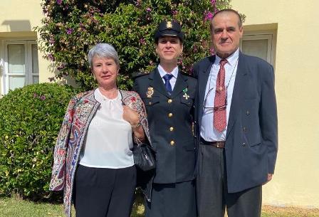 Los familiares acompañaron a los condecorados como en el caso de Patricia Santiago.