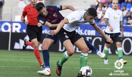 Los dos equipos estuvieron muy igualados en el juego.