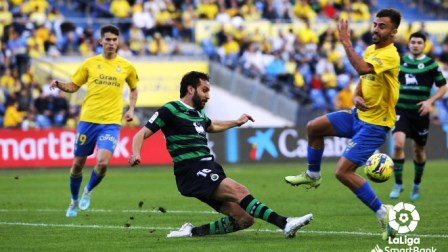 Los cántabros sufrieron al final del encuentro.