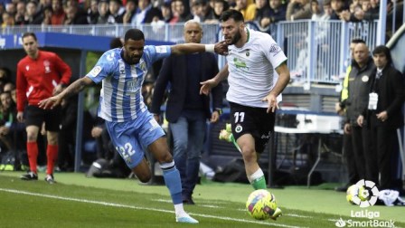 Importante victoria del Racing en Málaga.