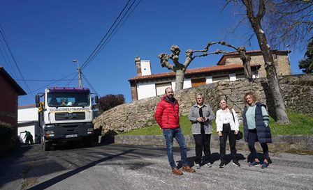 Obras de asfaltado en Cacicedo, en Camargo.
