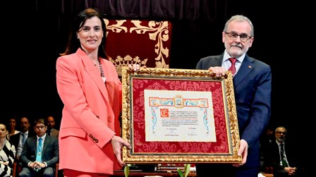 La alcaldesa Gema Igual concedió la distinción.