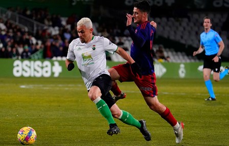 El Racing goleó 4-1 al Albacete.