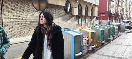 Vox visita las calles con suciedad.