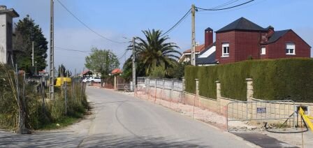 Obras en el camino peatonal.