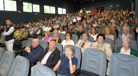 Asistentes al acto. R.A.