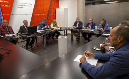 Reunión con la AMA y el alcalde de Argoños.