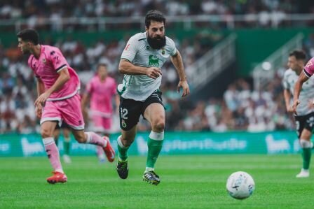 Villalibre marcó su primer gol oficial.