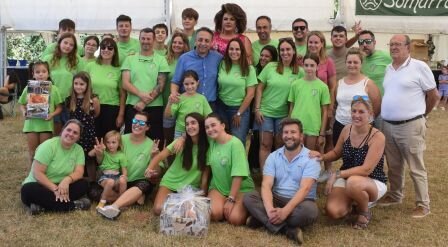 Entrega de premios a las peñas.