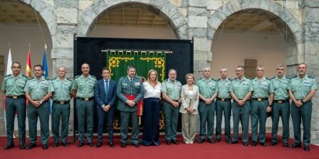 Autoridades asistentes al acto.