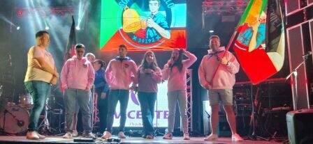 Un momento del pregón en las fiestas de San Miguel. R.A.