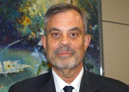 Santiago Vega.
