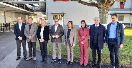 Autoridades asistentes al acto. R.A.