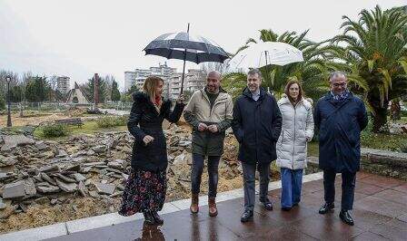 En obras el monumento de 'Los Tres Laredos'