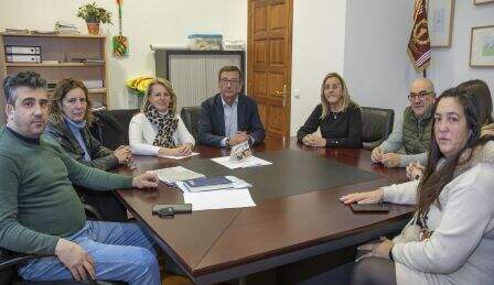 Reunión con la Corporación en el Ayuntamiento.