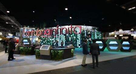 Expositor de Cantabria en Fitur.